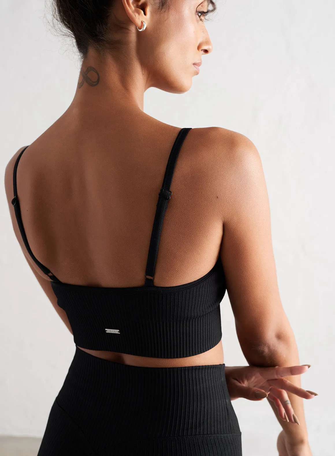 Black Ribbed Seamless Strap Bra