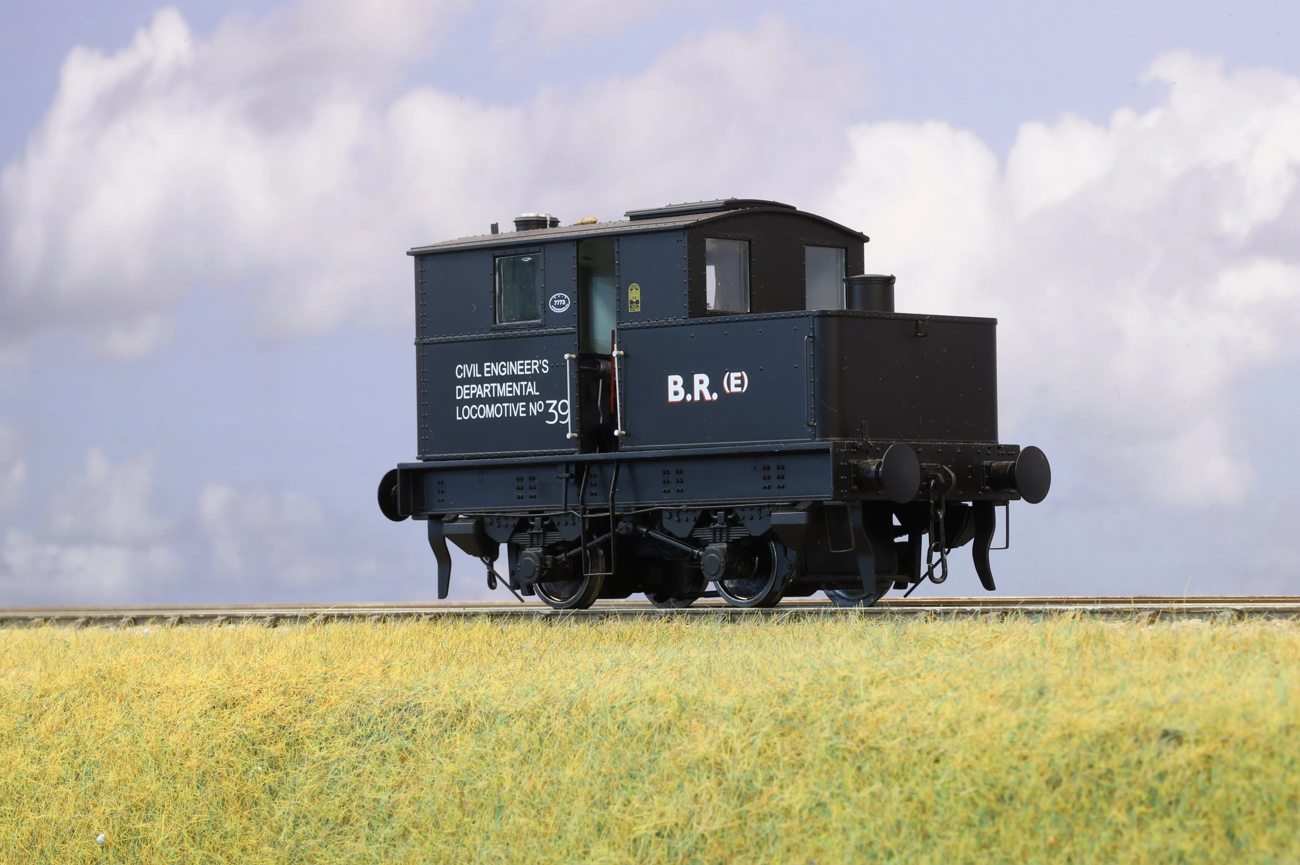 Dapol Finescale O Gauge Sentinel Steam Shunter No. 39 BR Civil Engineers