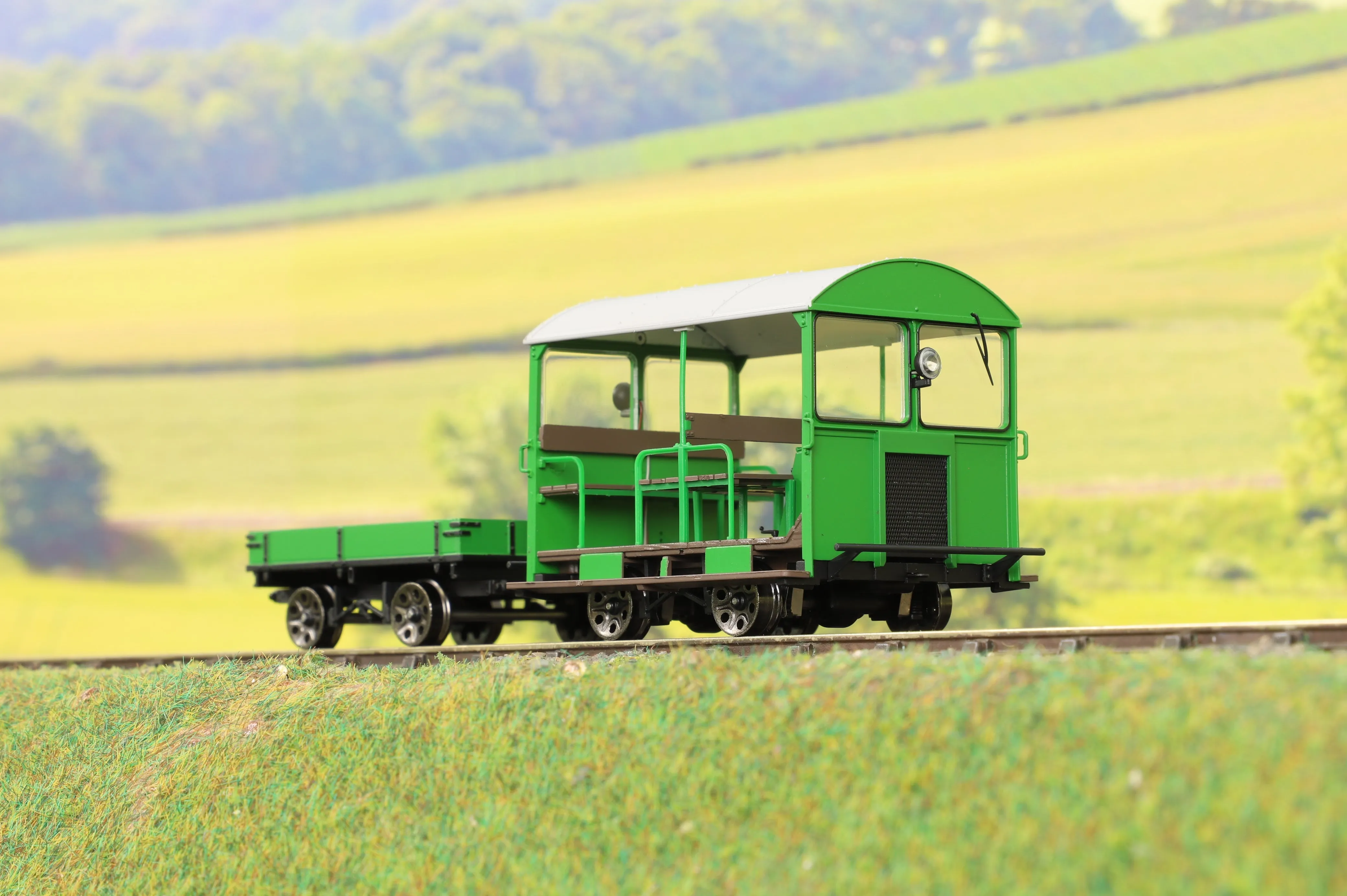 Ellis Clark Trains E1017US Finescale O Gauge Wickham Trolley & Trailer, BR (SR) Green 'Unnumbered', DCC Sound